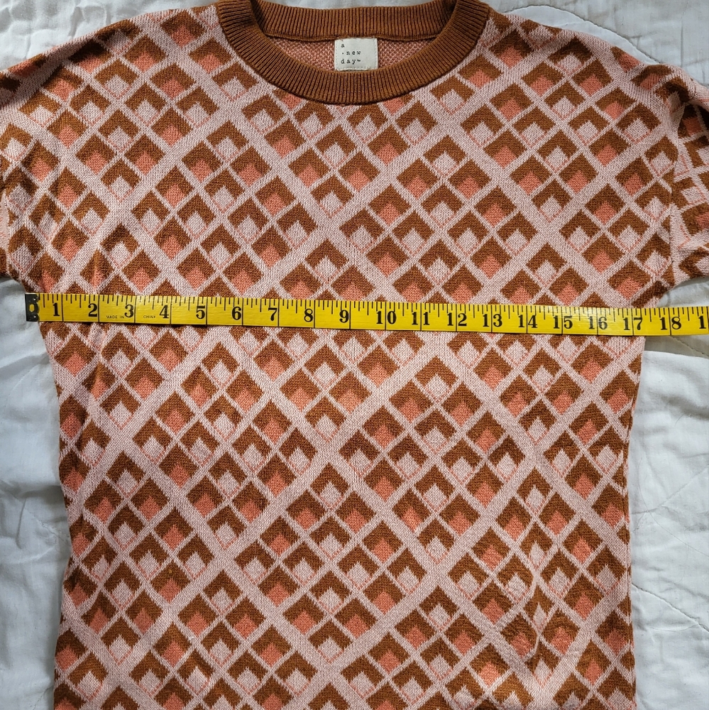 Patterned Sweater - Picture 5 of 6